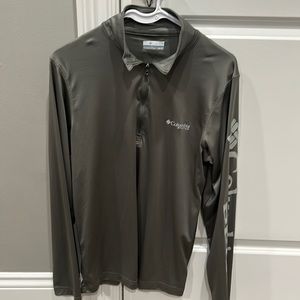 Dark green, half zip long sleeve, dry fit, Columbia pull over, XS
